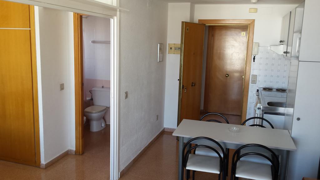 Apartaments Mar Blau Calella Bagian luar foto